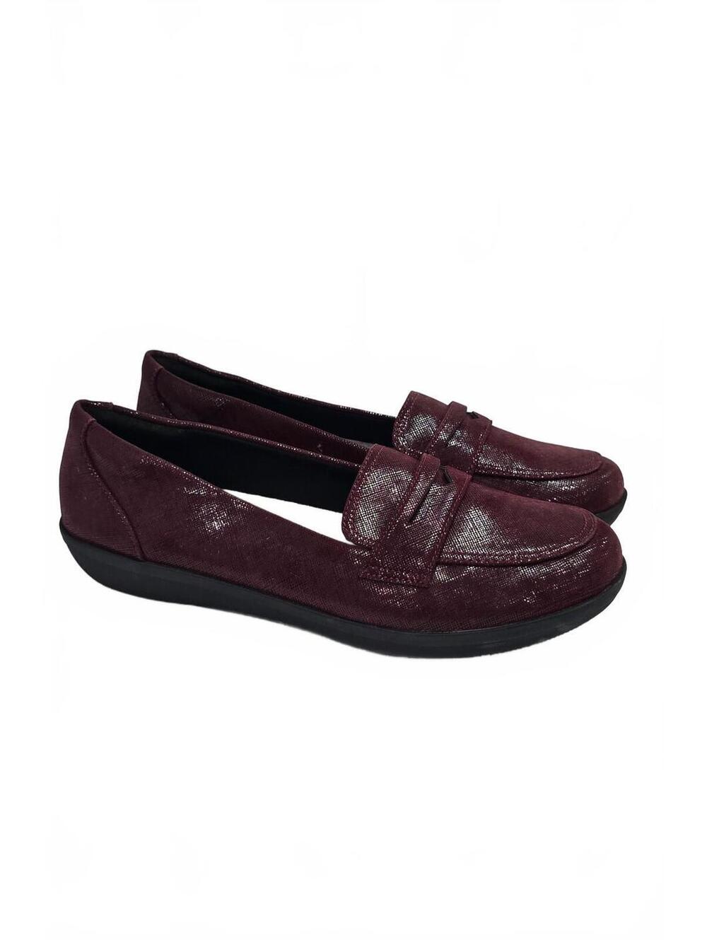 Cloud steppers by Clarks - Size 11, Comfy & Stylish!